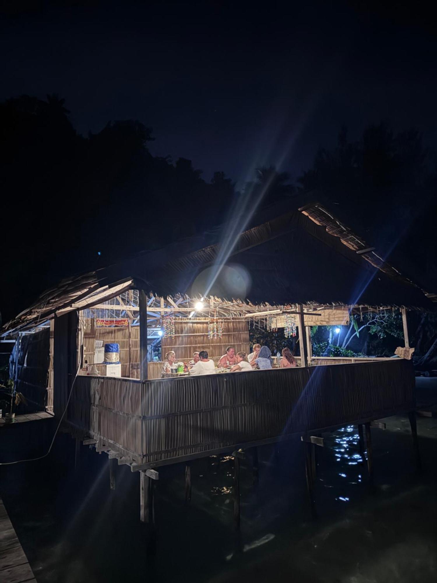 Junior Homestay Kri Εξωτερικό φωτογραφία